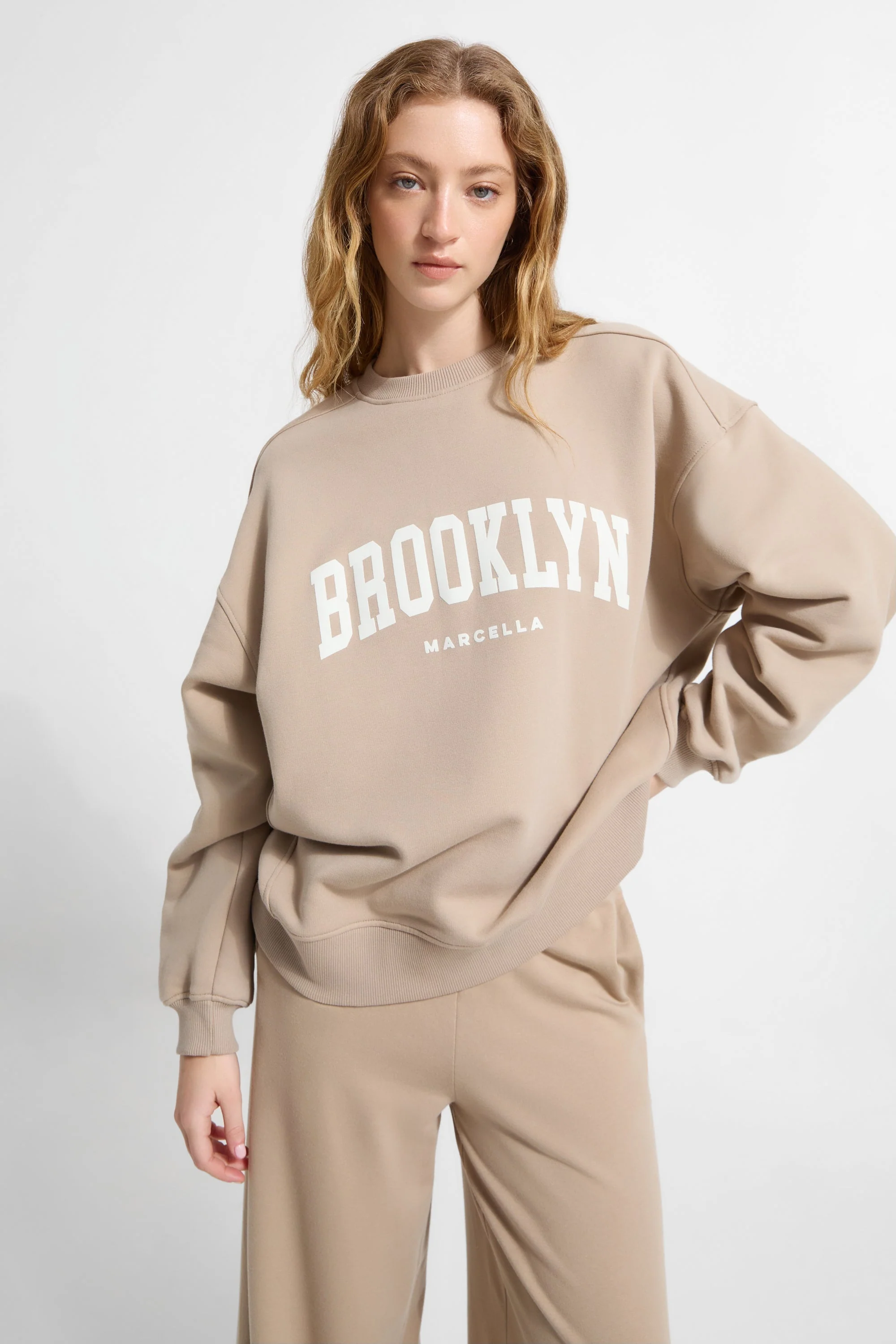 Brooklyn Sweatshirt | Cream - Image 8