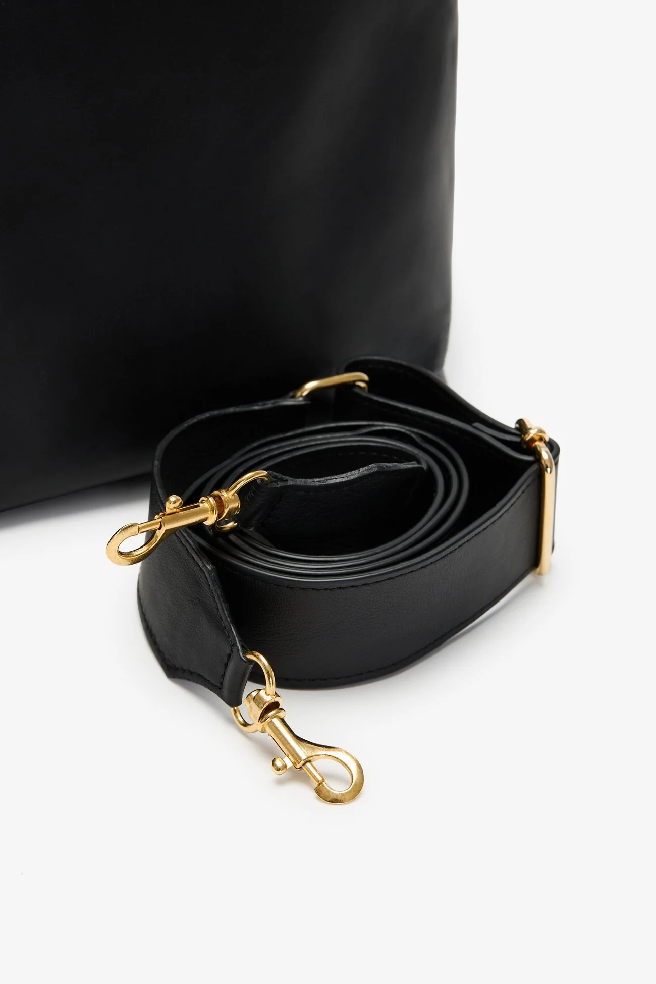 Laci Oversized Tote | Black - Image 6