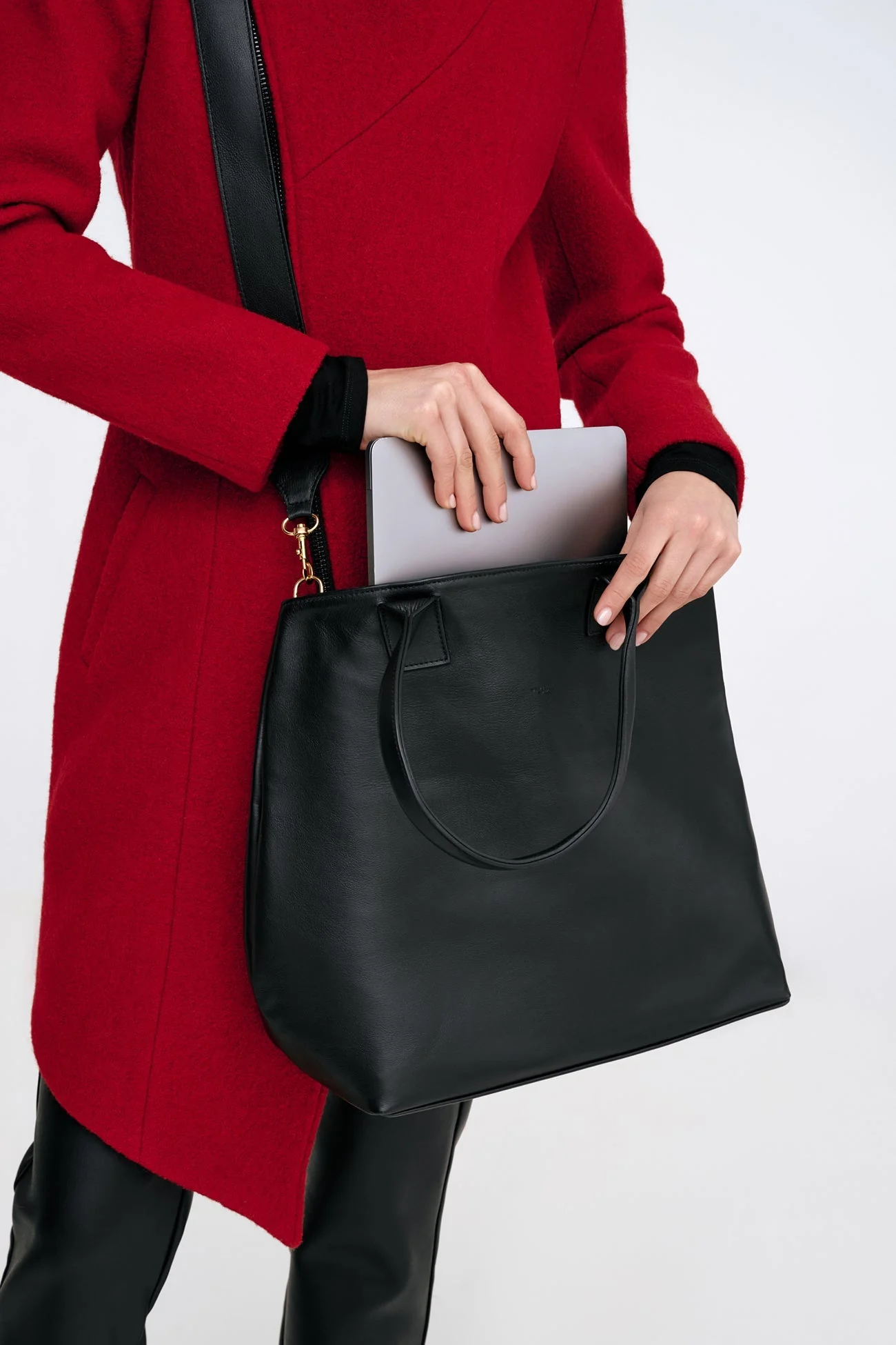 Laci Oversized Tote | Black - Image 7