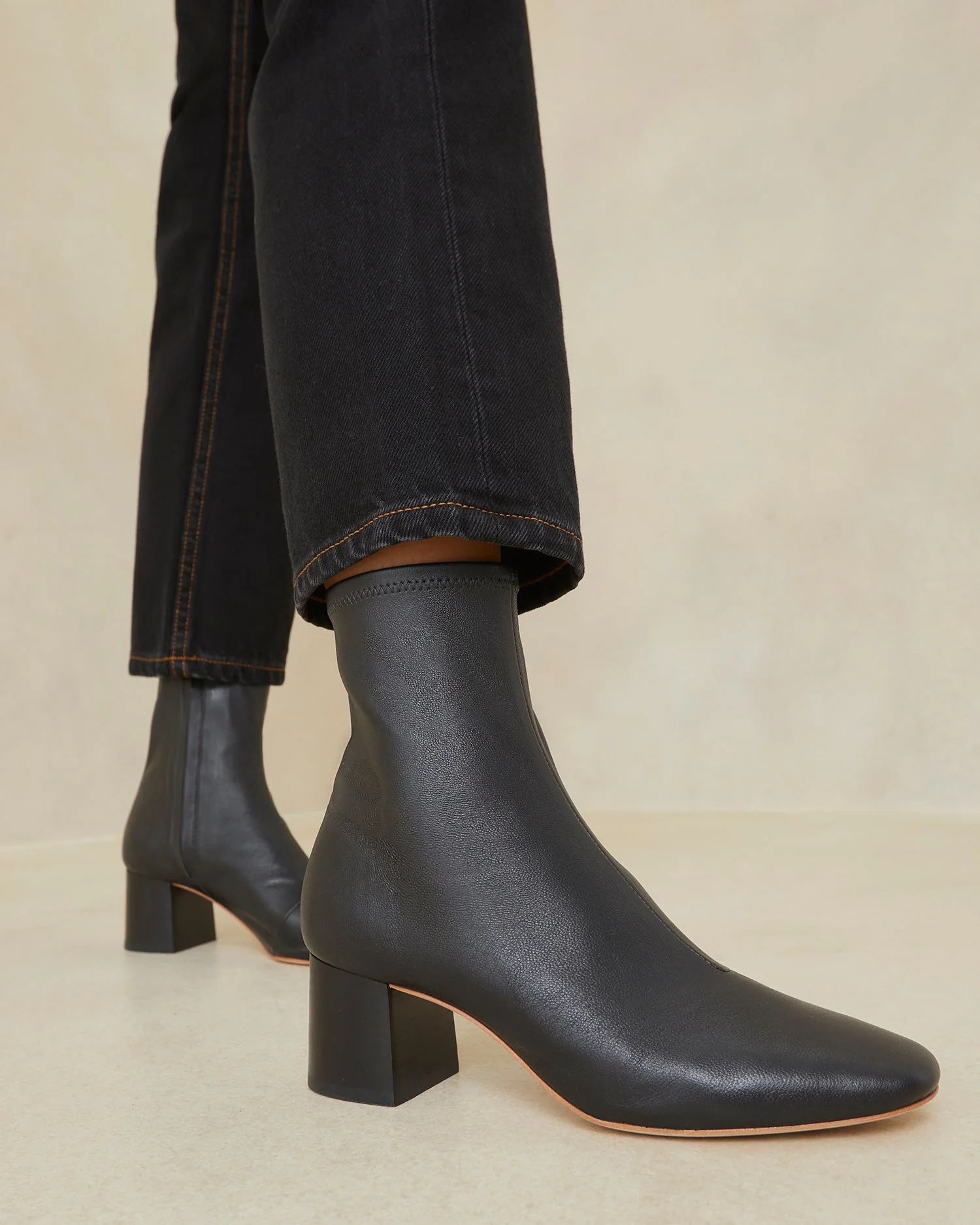 Alec Mid-Heel Stretch Bootie | Black - Image 2