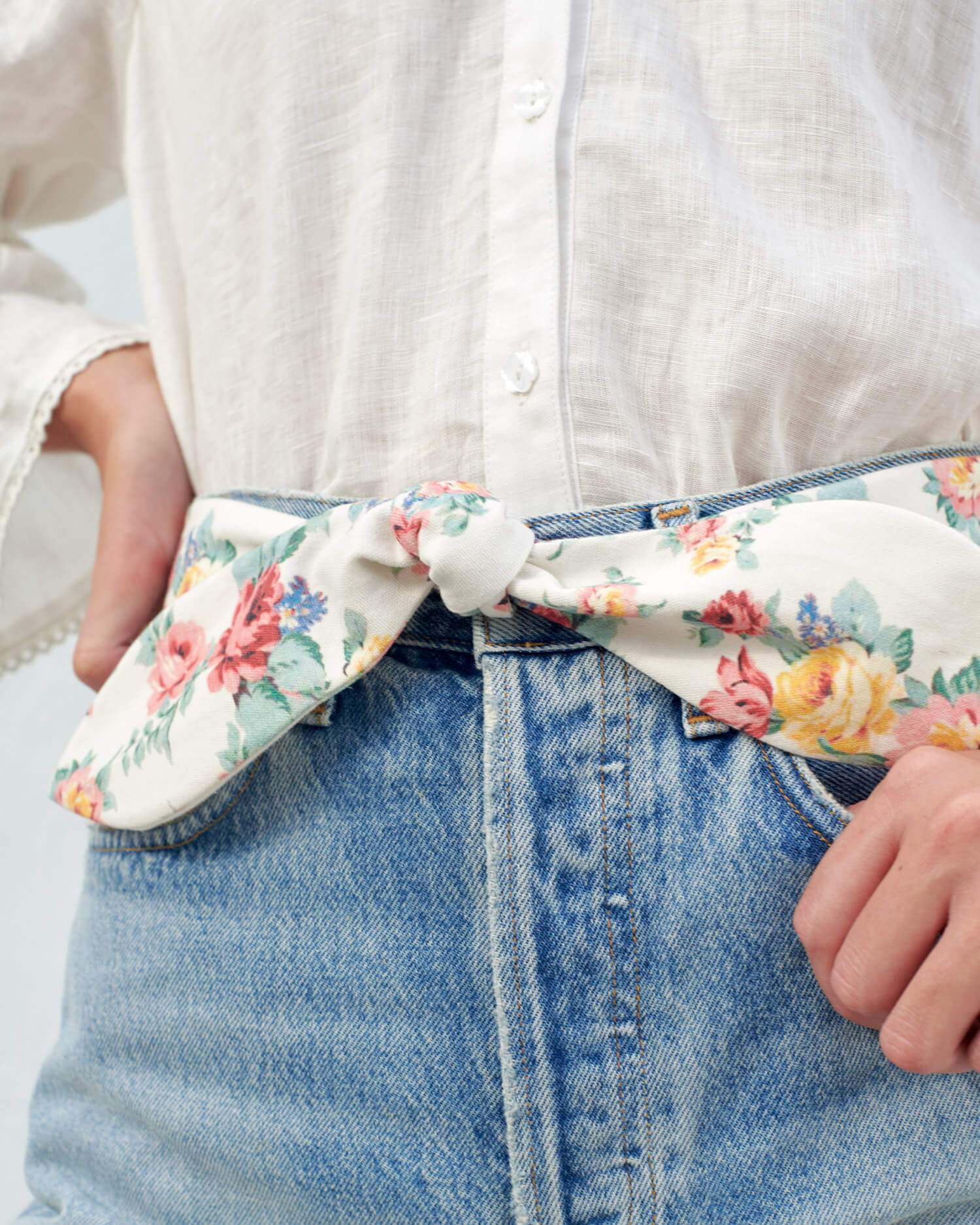Helena Bow Belt  | White Floral - Image 3