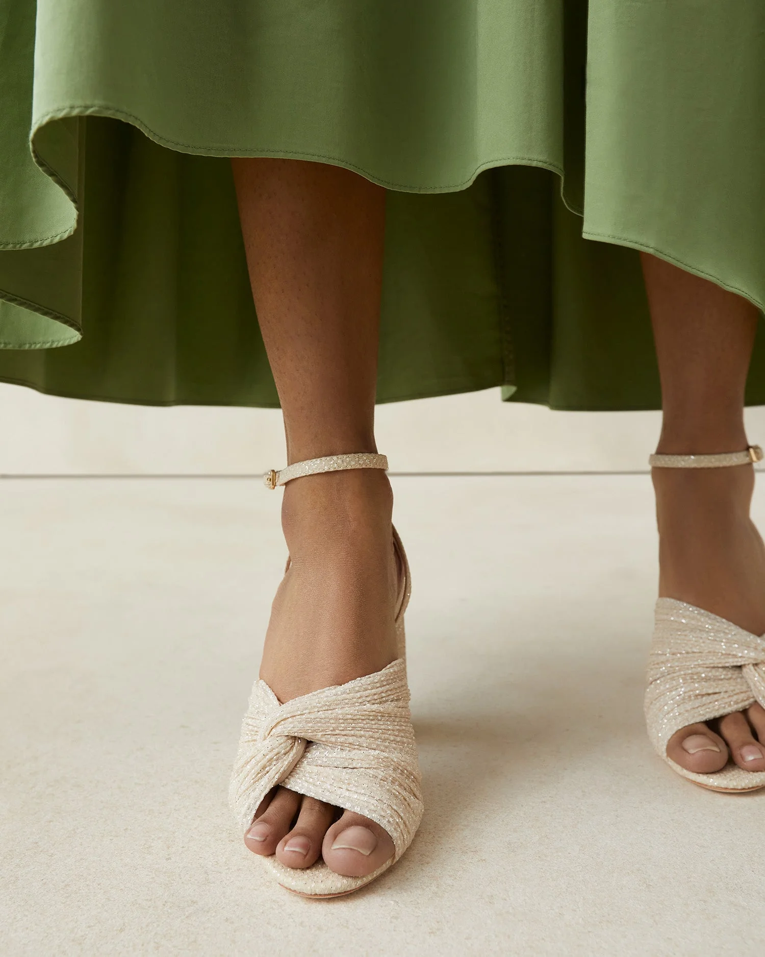Reed Pleated Twist Heel | Cream/Sparkle - Image 4