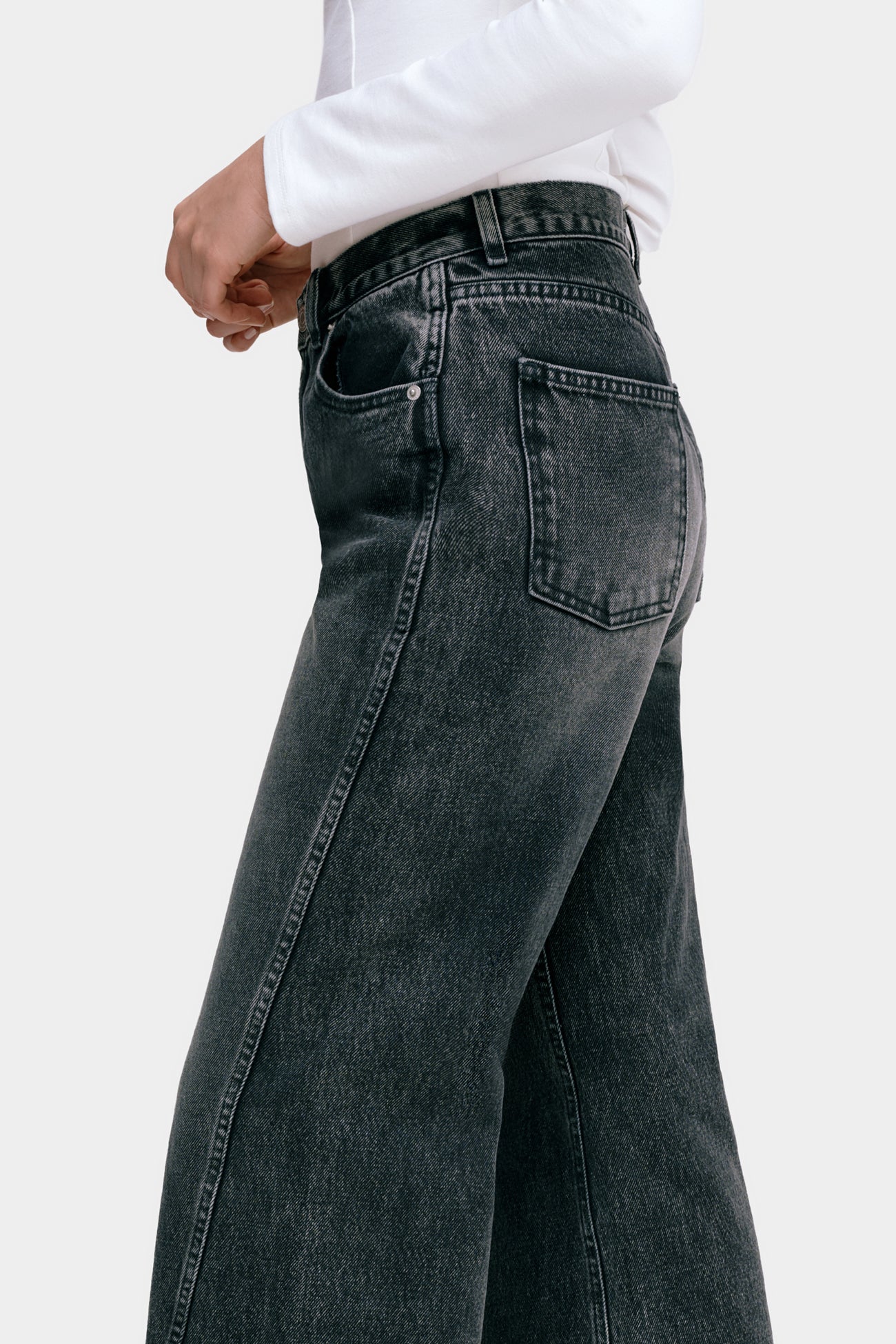 Connie Jeans | Washed Black - Image 4