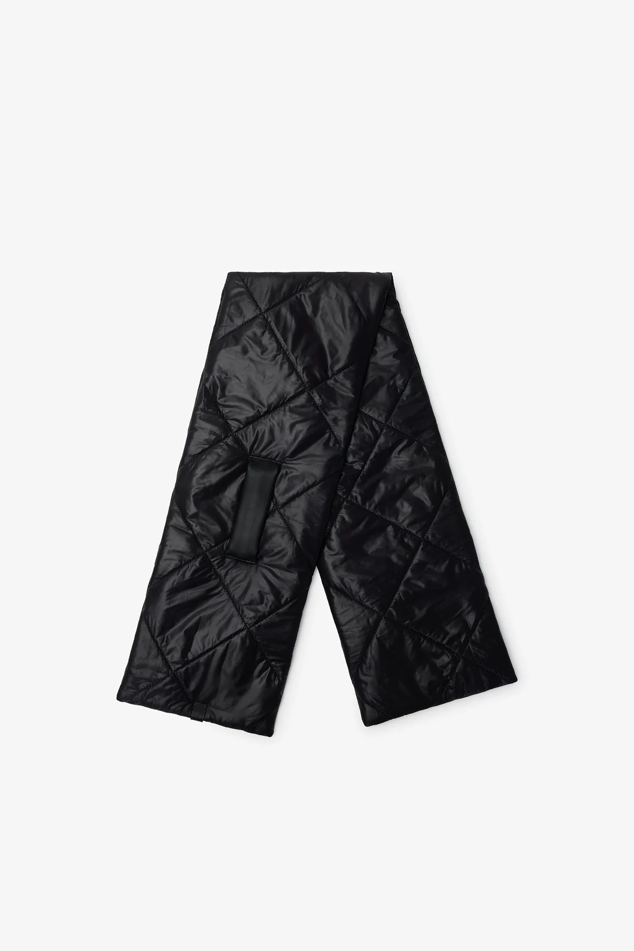 Davy Puffer Scarf | Black - Image 2