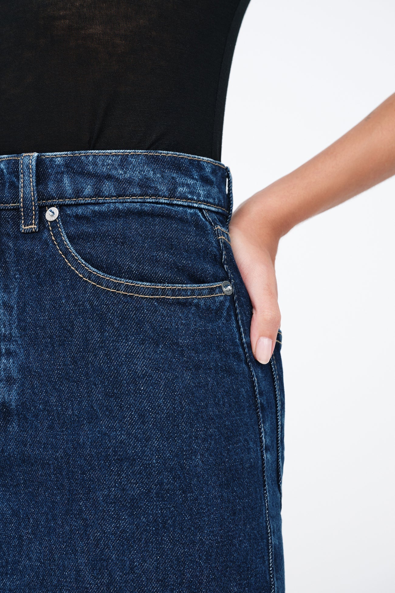 LES Denim Skirt | Dark Blue - Image 5