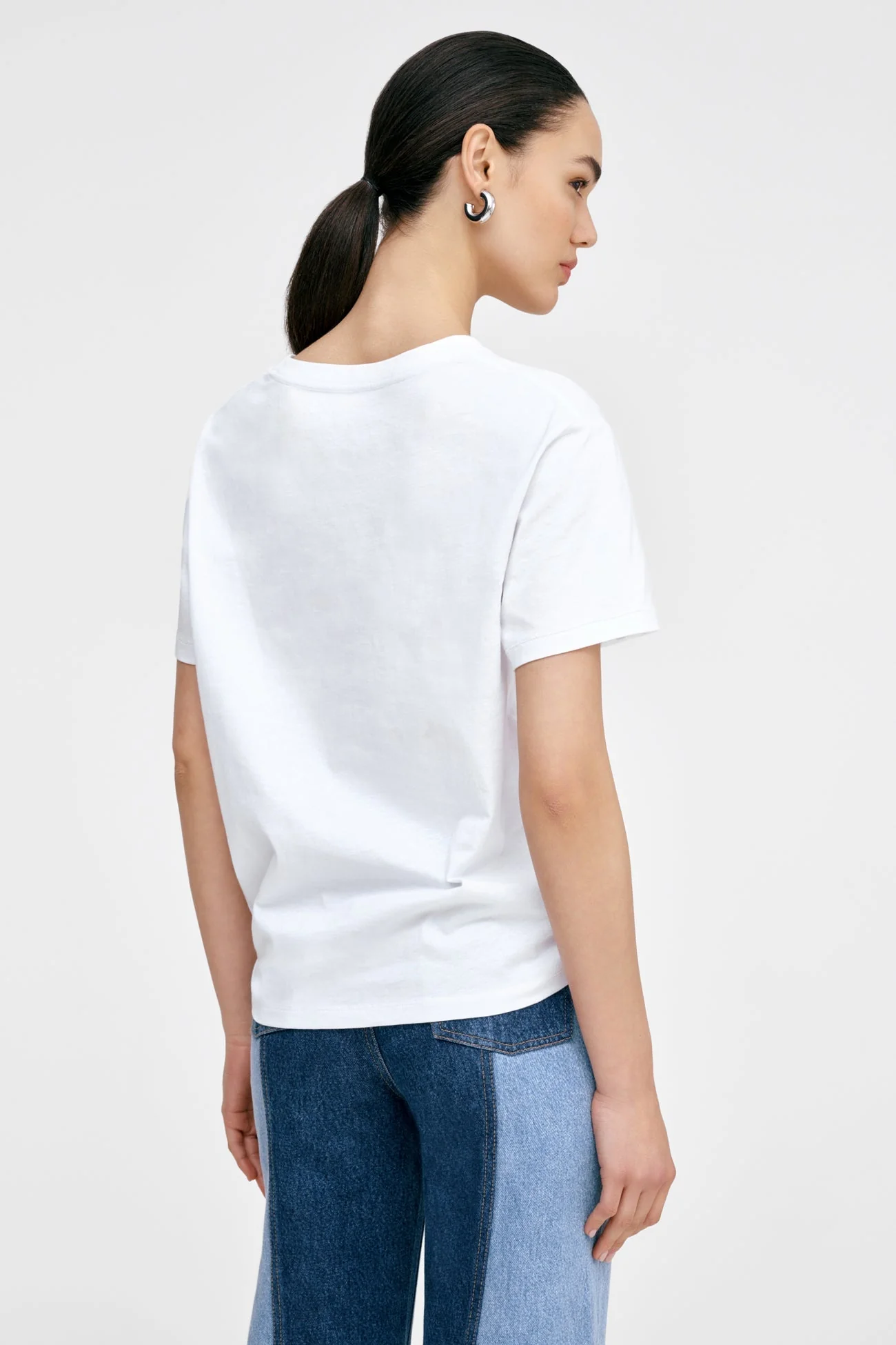Marcella Graphic Tee | Multiple Colors - Image 4