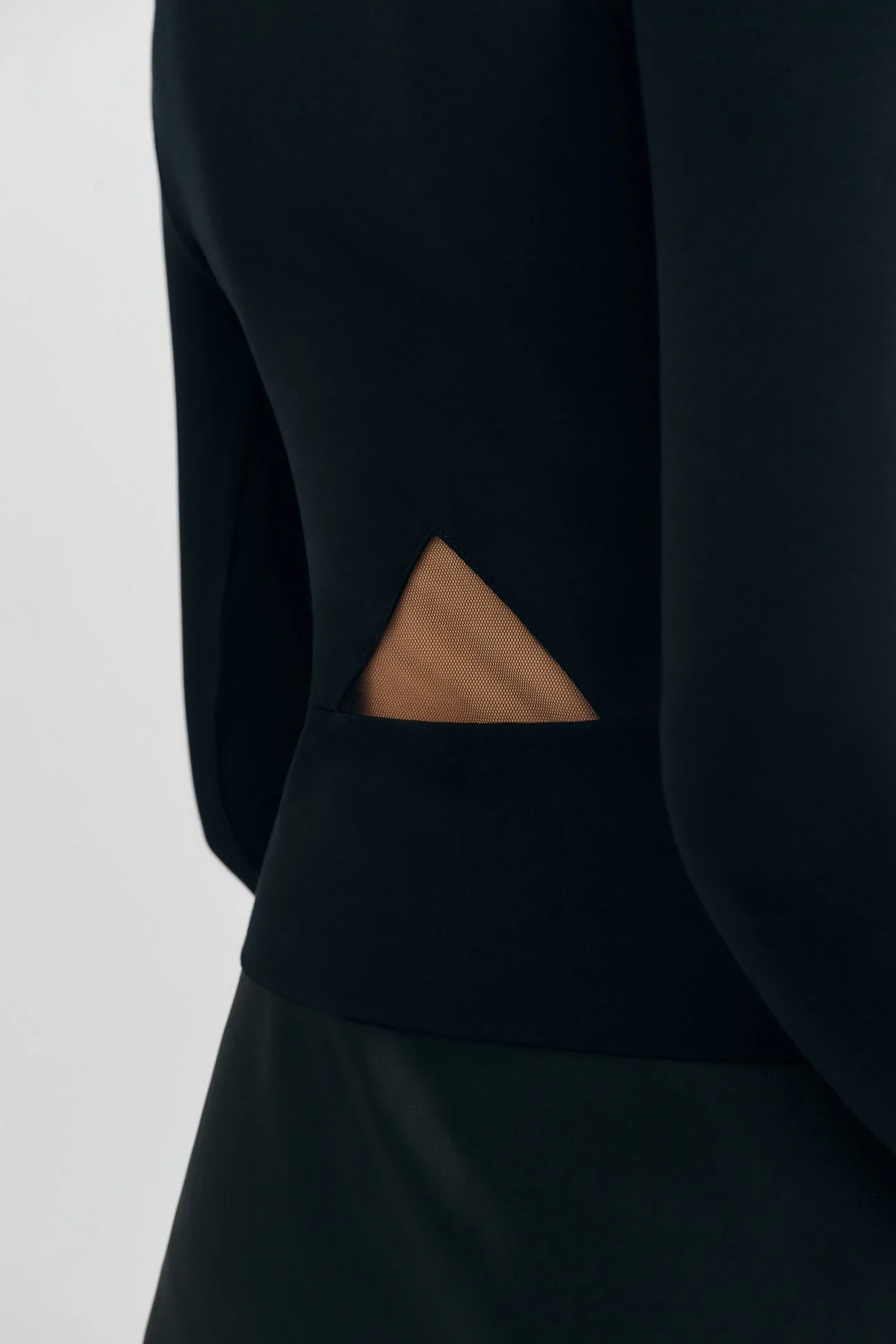 Maru Top | Black - Image 4