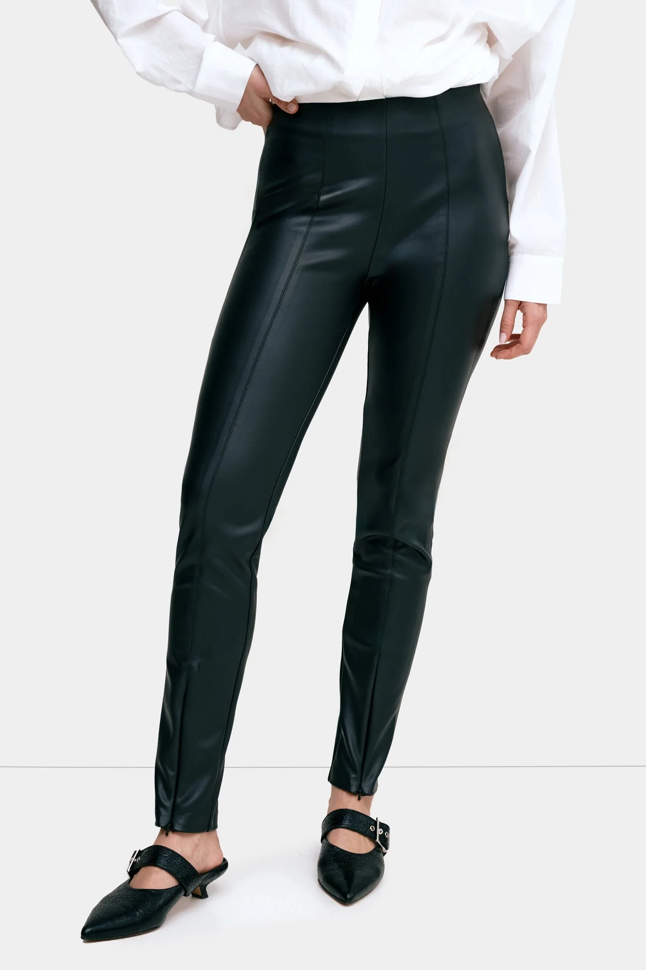Tremont Vegan Leggings | Black - Image 4