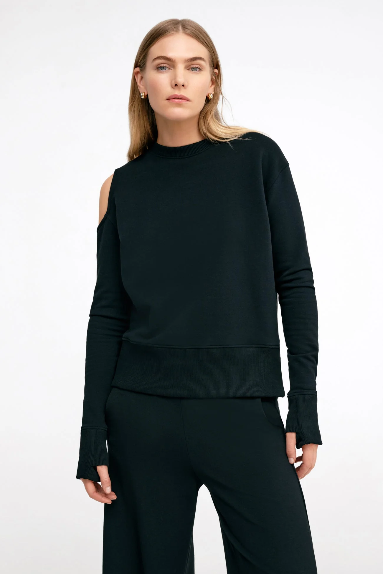 William Cutout Sweatshirt | Black - Image 2