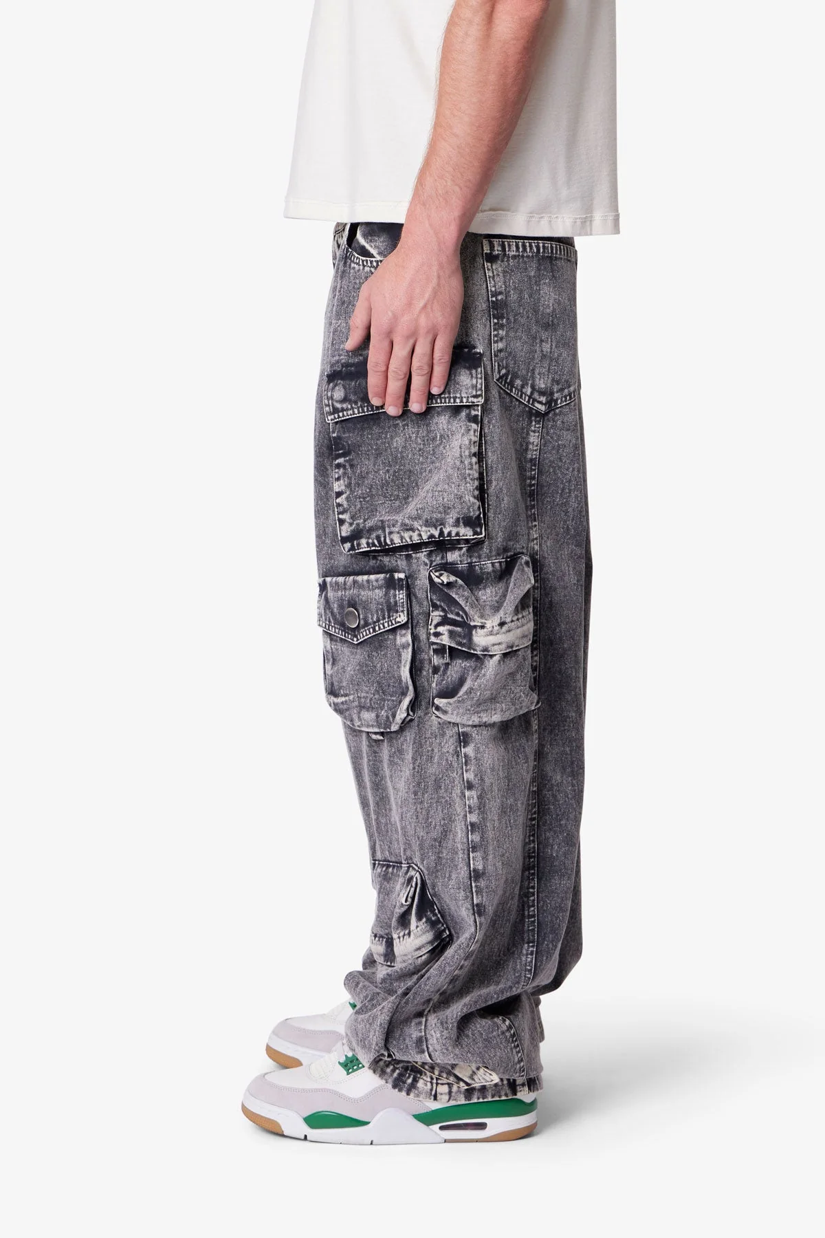 Washed Barrel Cargo Pants | Washed Black - Image 4
