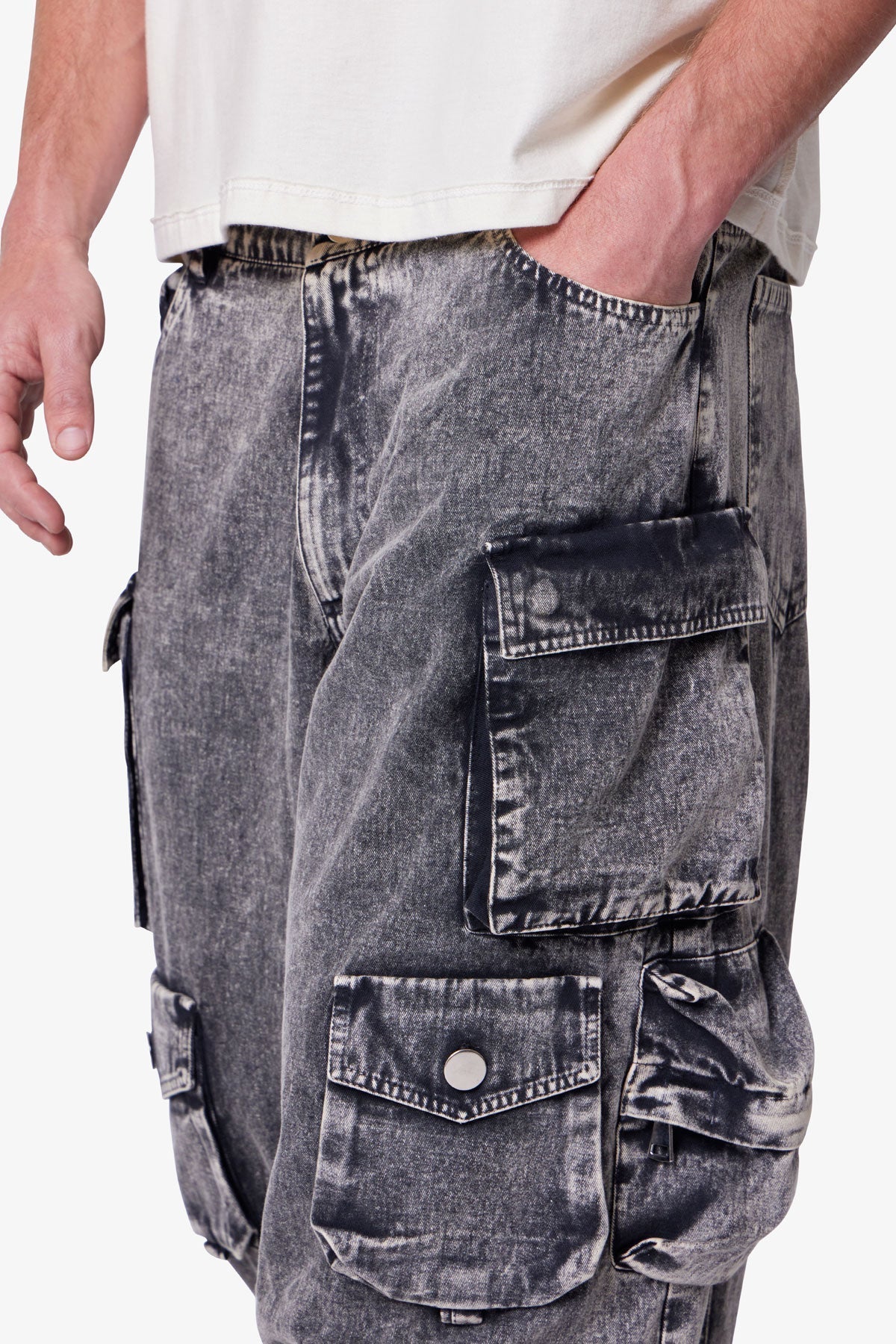 Washed Barrel Cargo Pants | Washed Black - Image 7