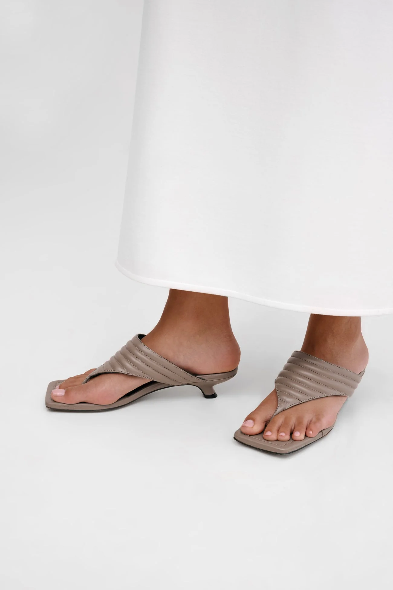 Plaza Sandals | Stone - Image 17