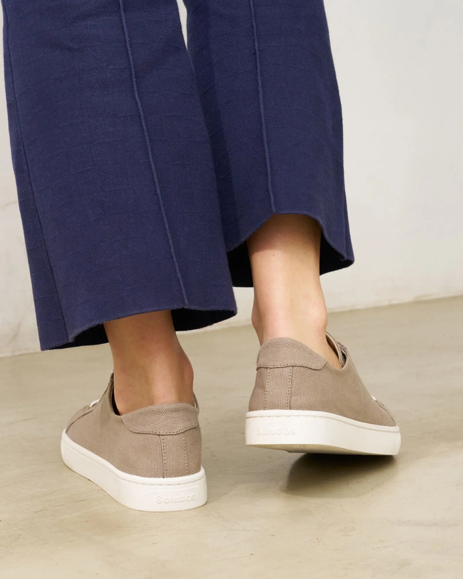 Womens | Ibiza Canvas Sneaker | Cafe Taupe - Image 2