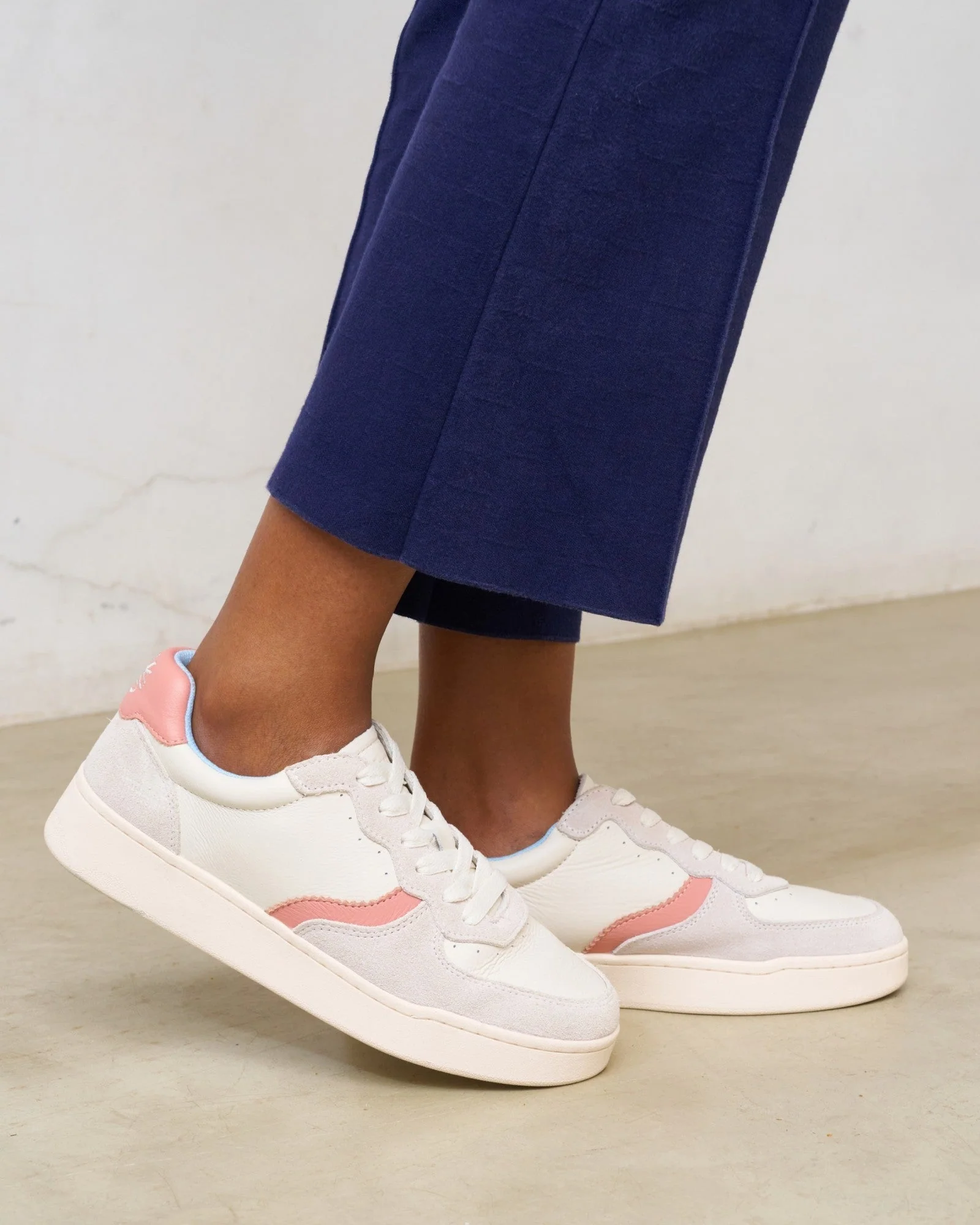 Womens | Roma Retro Sneaker | White - Pink - Light Blue - Image 3