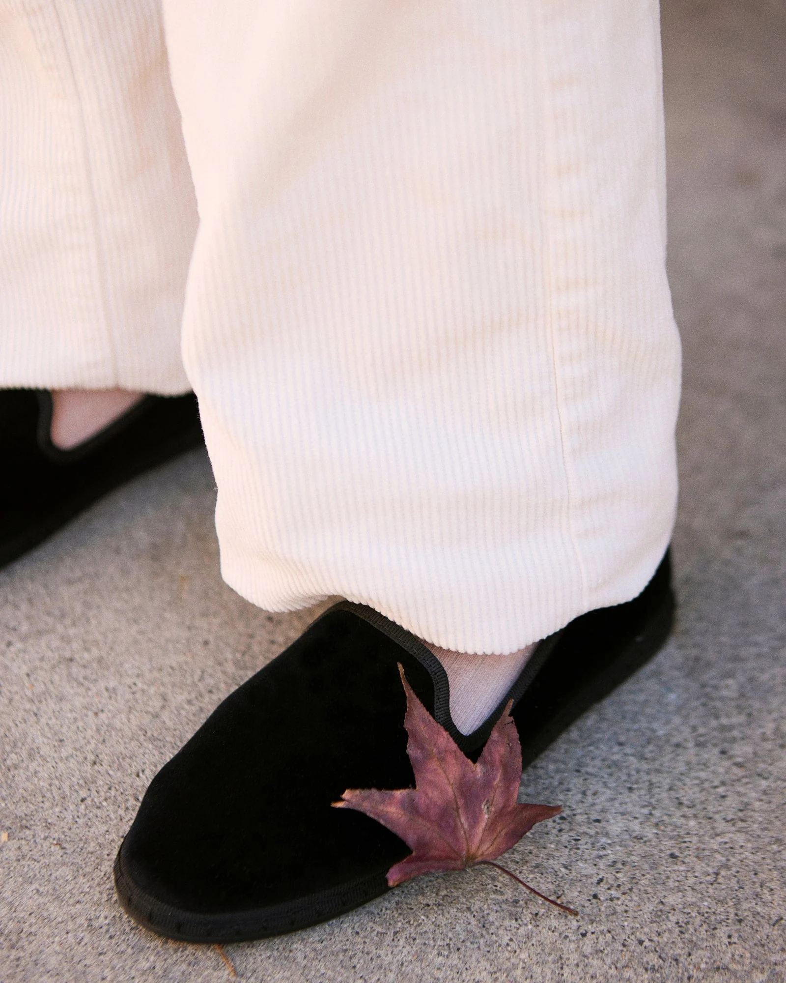 Womens | Venetian Flat | Velvet | Midnight Black - Image 6