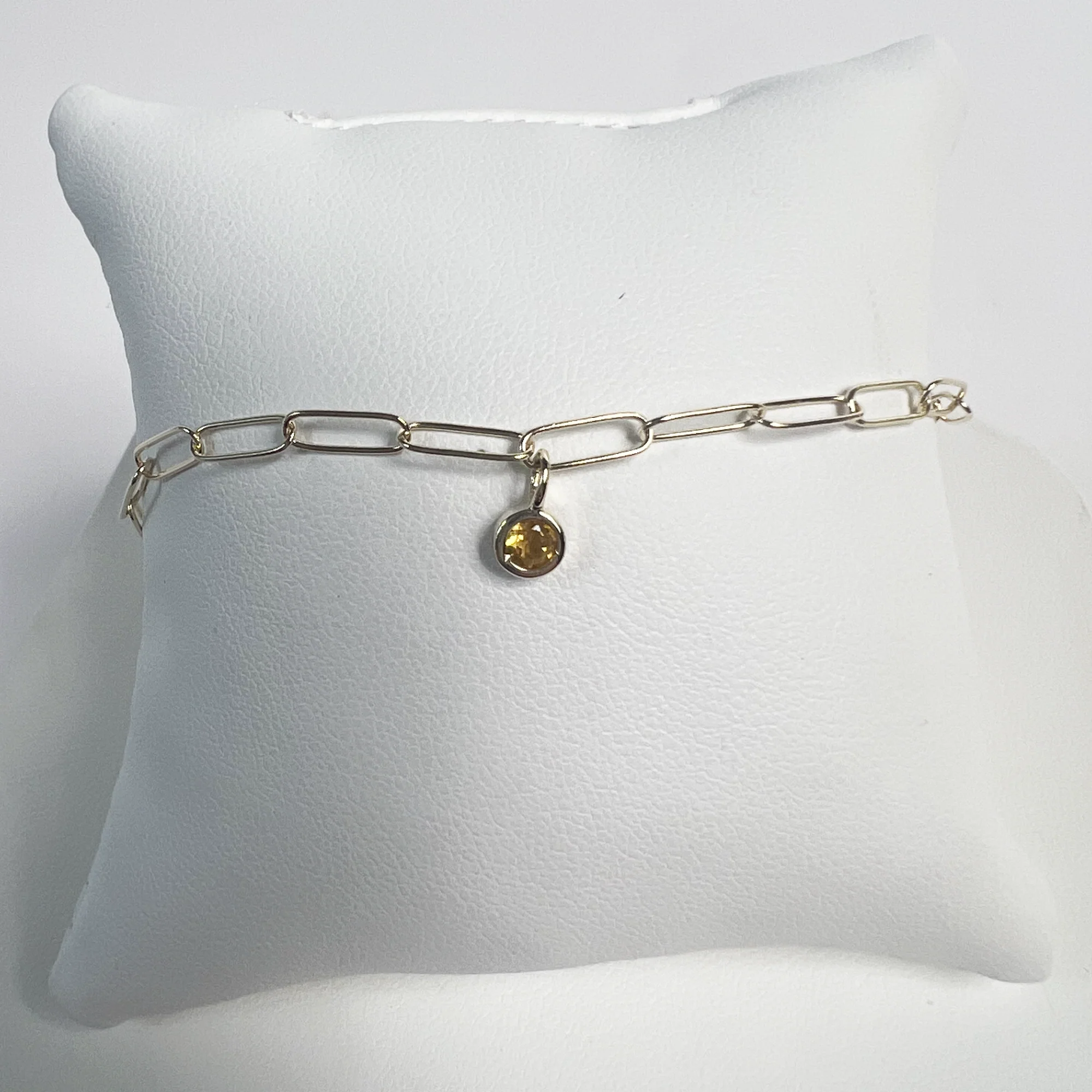 Birthstone Paperclip Bracelet | 10K Yellow Gold - Image 4
