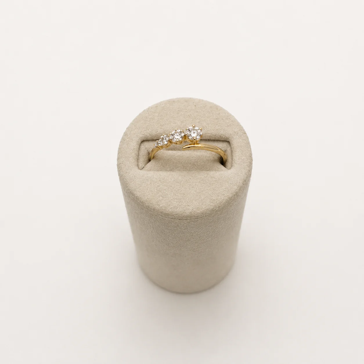 Diamond Burst Galaxy Ring | 10K Yellow Gold | White Diamond