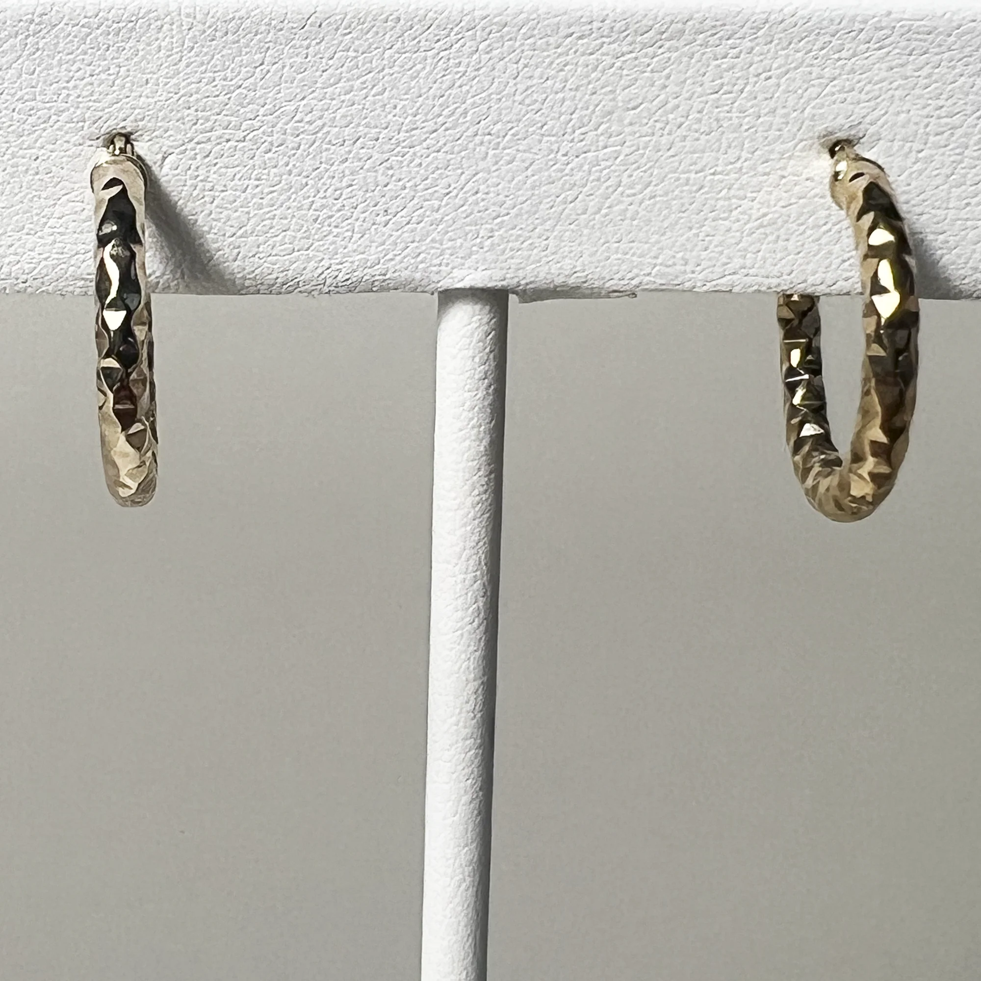 Diamond Cut Medium Hoops | 10K Yellow Gold