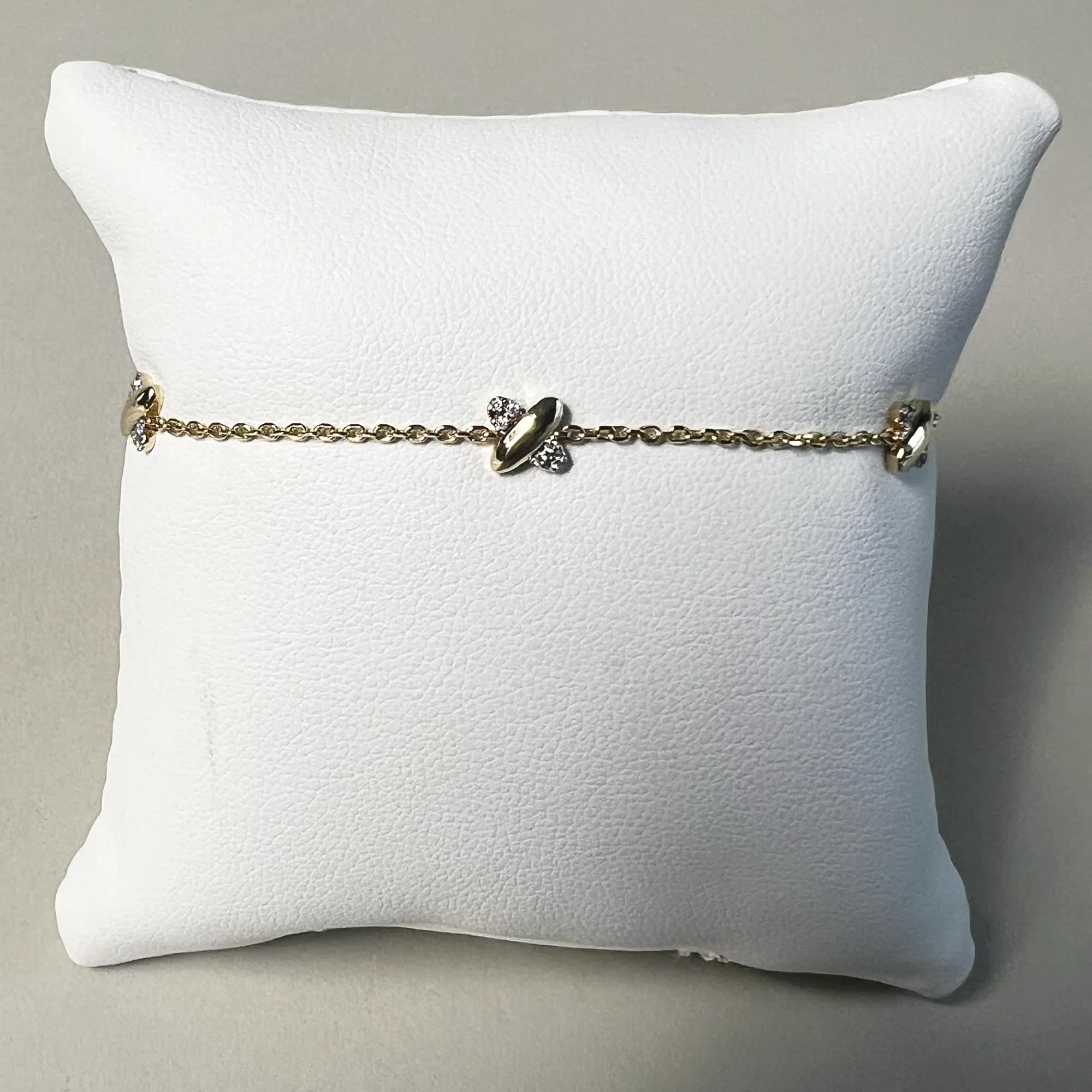 Glitterati Kisses Bracelet | 14K Yellow Gold | 0.06 CTW (Approx) White Diamond