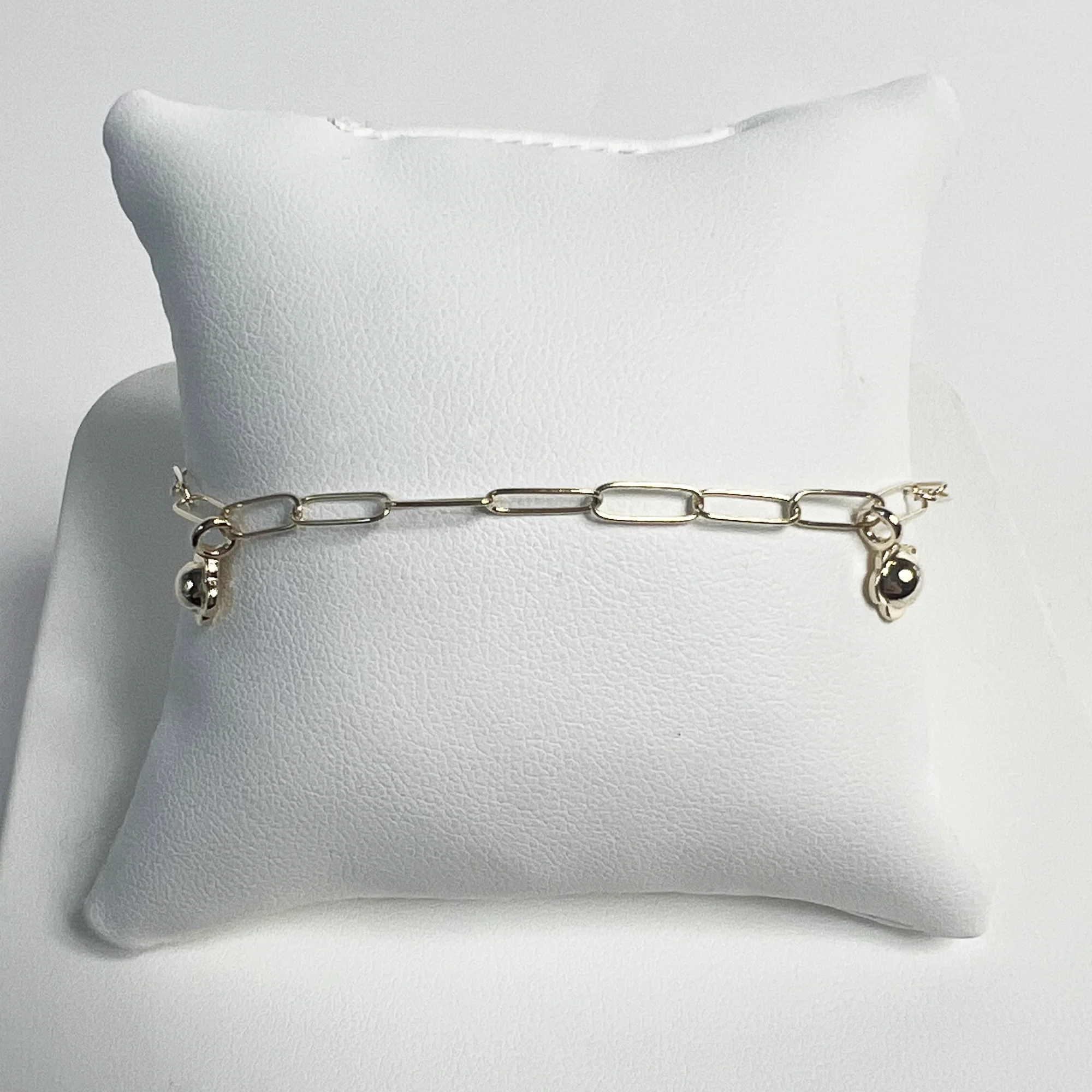 Groovy Flower Paperclip Bracelet | 10K Yellow Gold