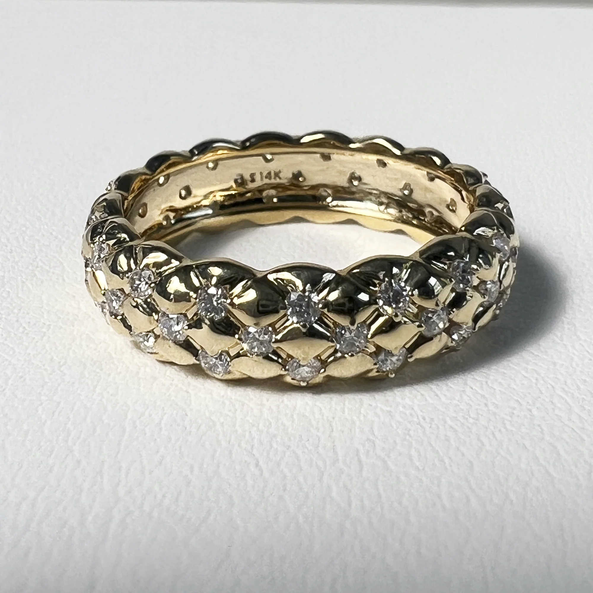 Harbor Lights Ring - V2 | 10K Yellow Gold | Round White Diamond