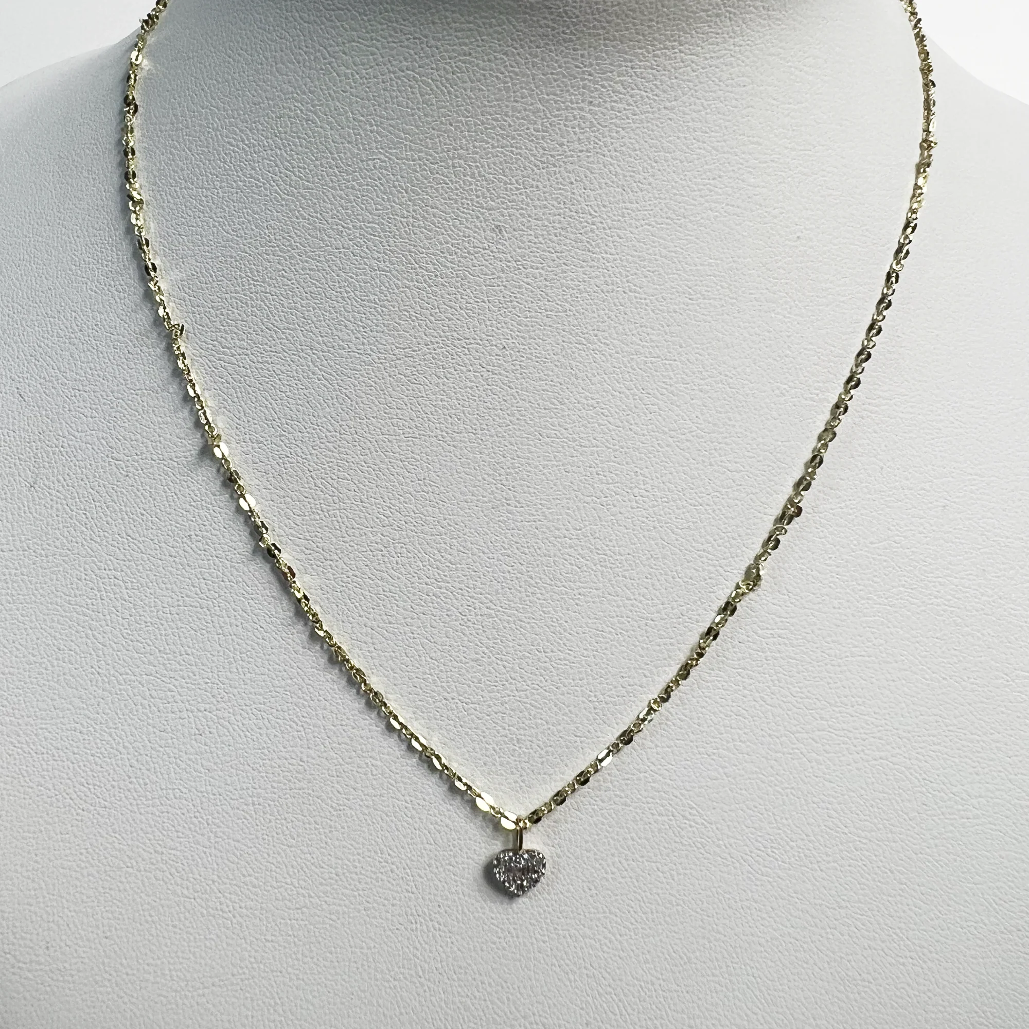 Pave Heart Choker | 10K Yellow Gold | 0.12 CTW White Diamond