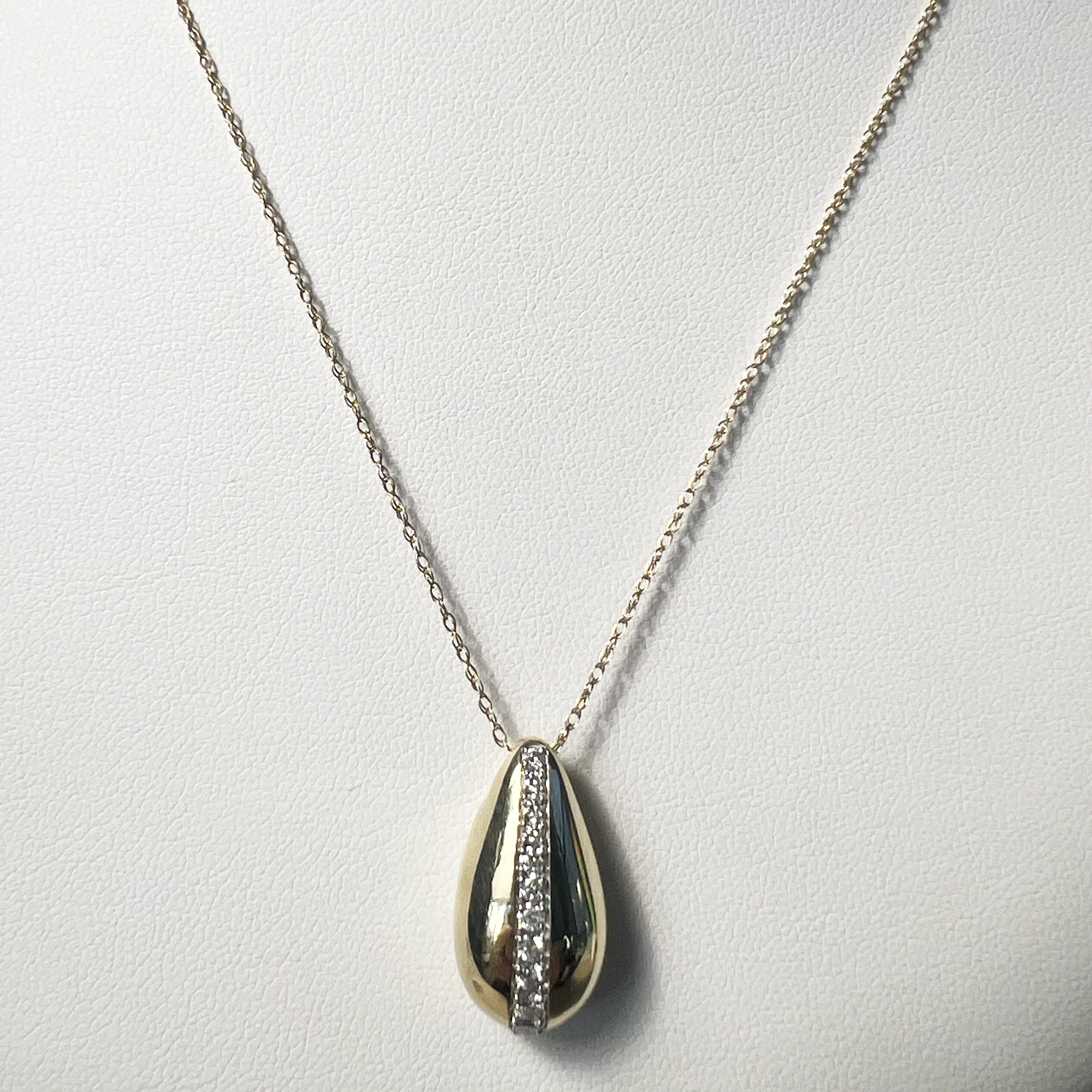 Pave Pistachio Necklace | 10K Yellow Gold | 0.32 CTW (Approx) White Diamond
