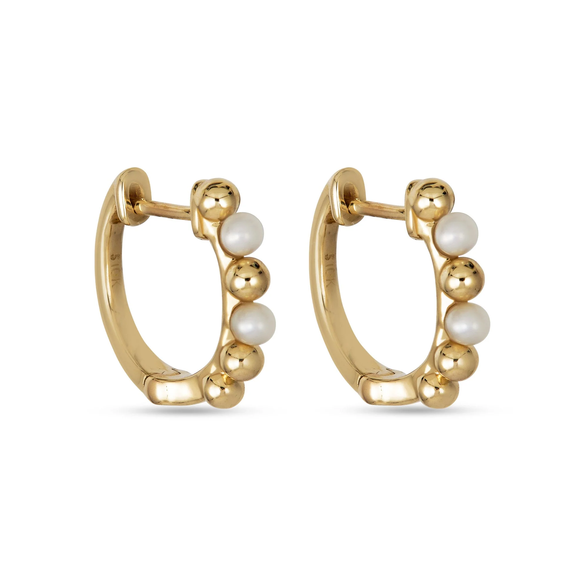 Polished in Pearls Huggie | 10K Yellow Gold | Round White Pearl