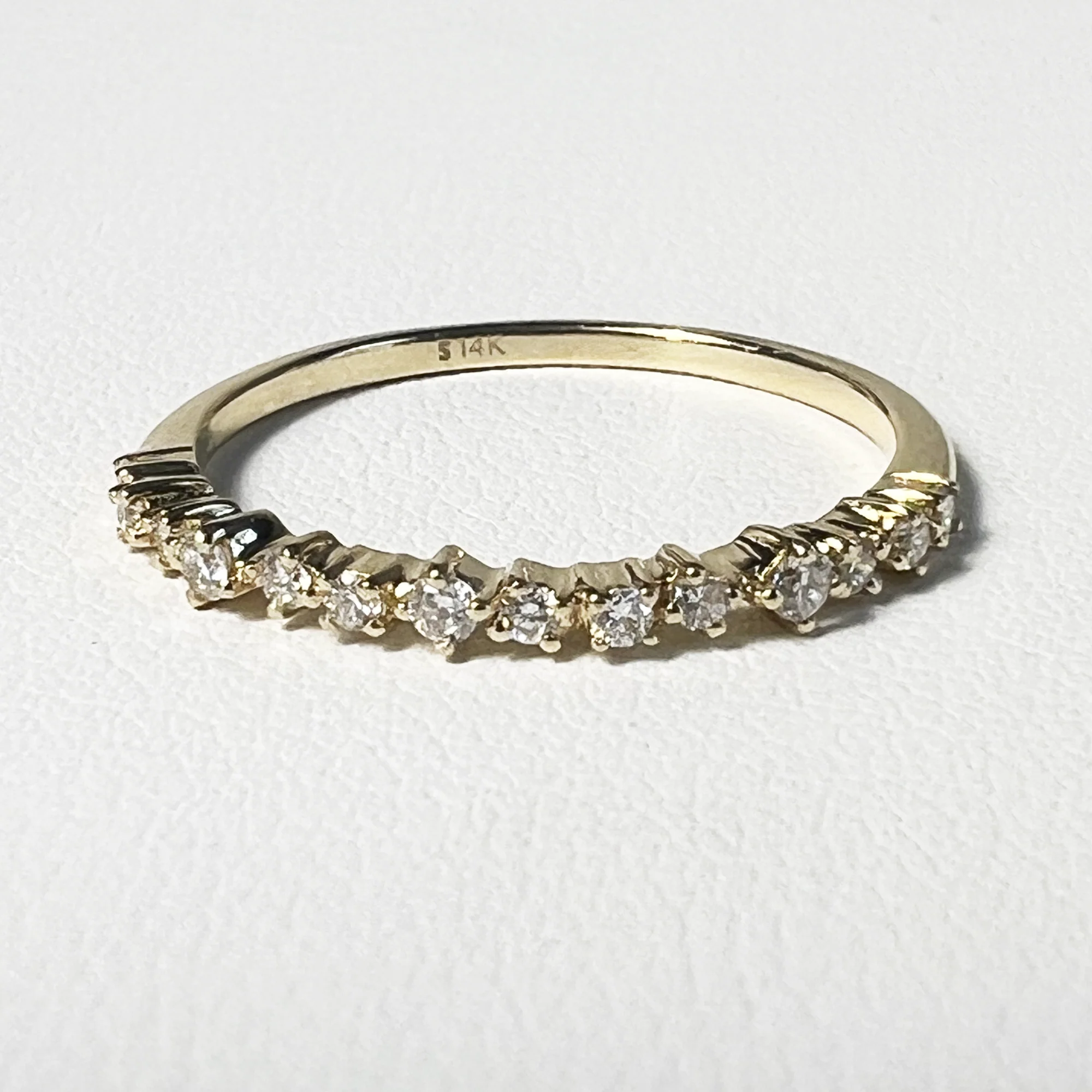 Scattered Diamond Ring | 14K Yellow Gold | White Diamond