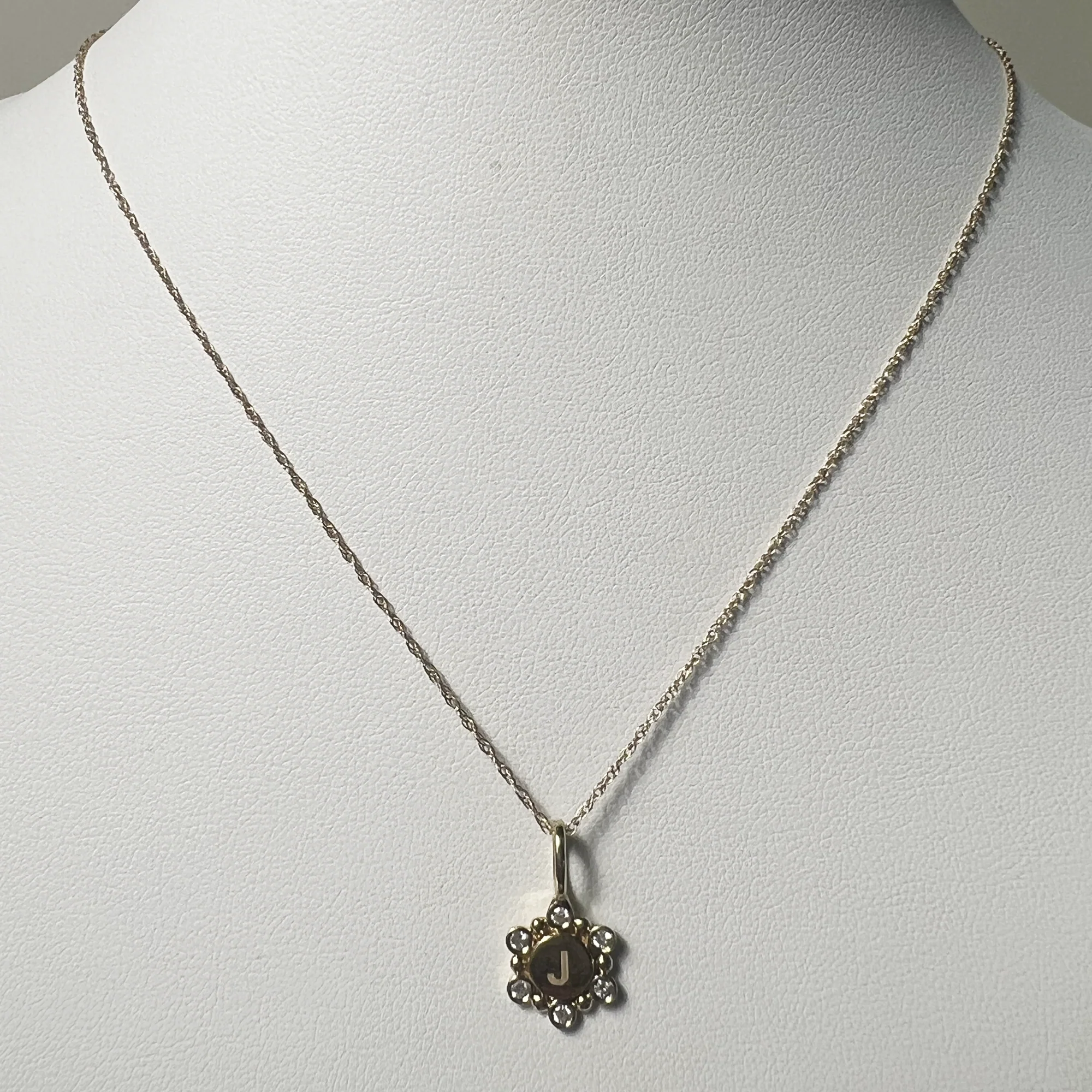 Sun Necklace | 10K Yellow Gold | 0.13 CTW (Approx) White Diamond